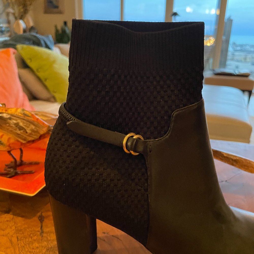 Cole Haan - Picture 3 of 5